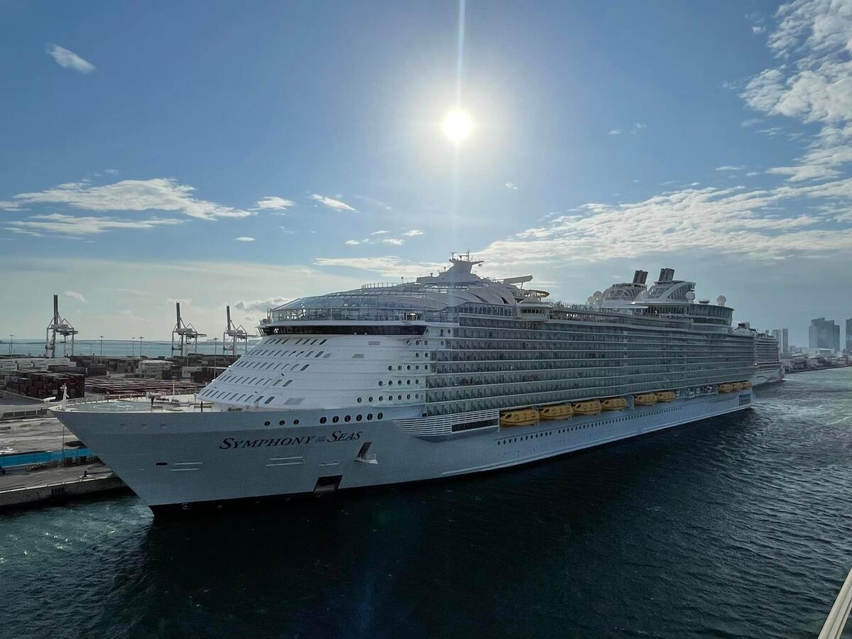 Royal Caribbean Alerts Guests to Legionnaires' on Cruise Ship